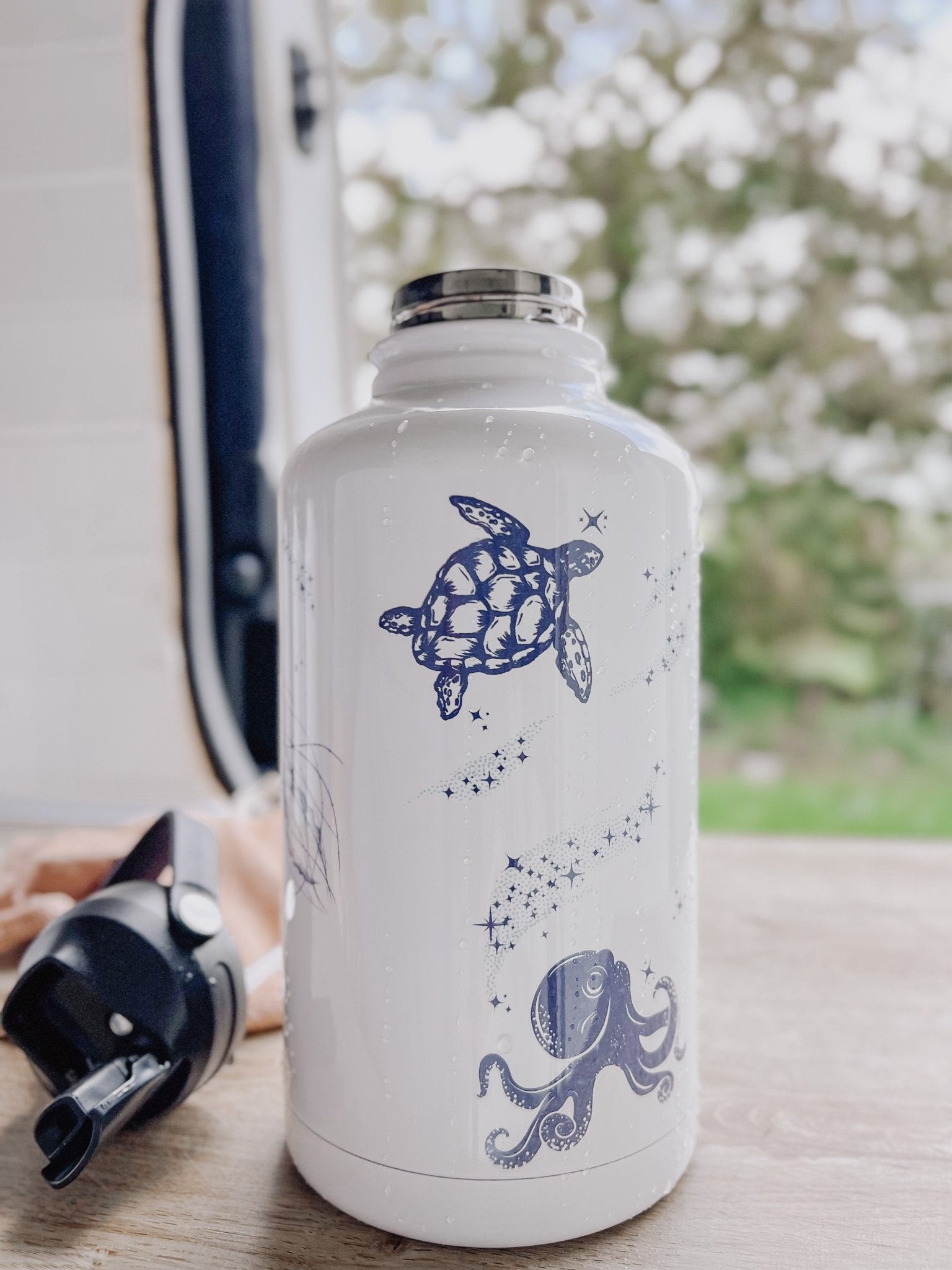 Ocean Dreams 64oz BBottle - Birdie Barn